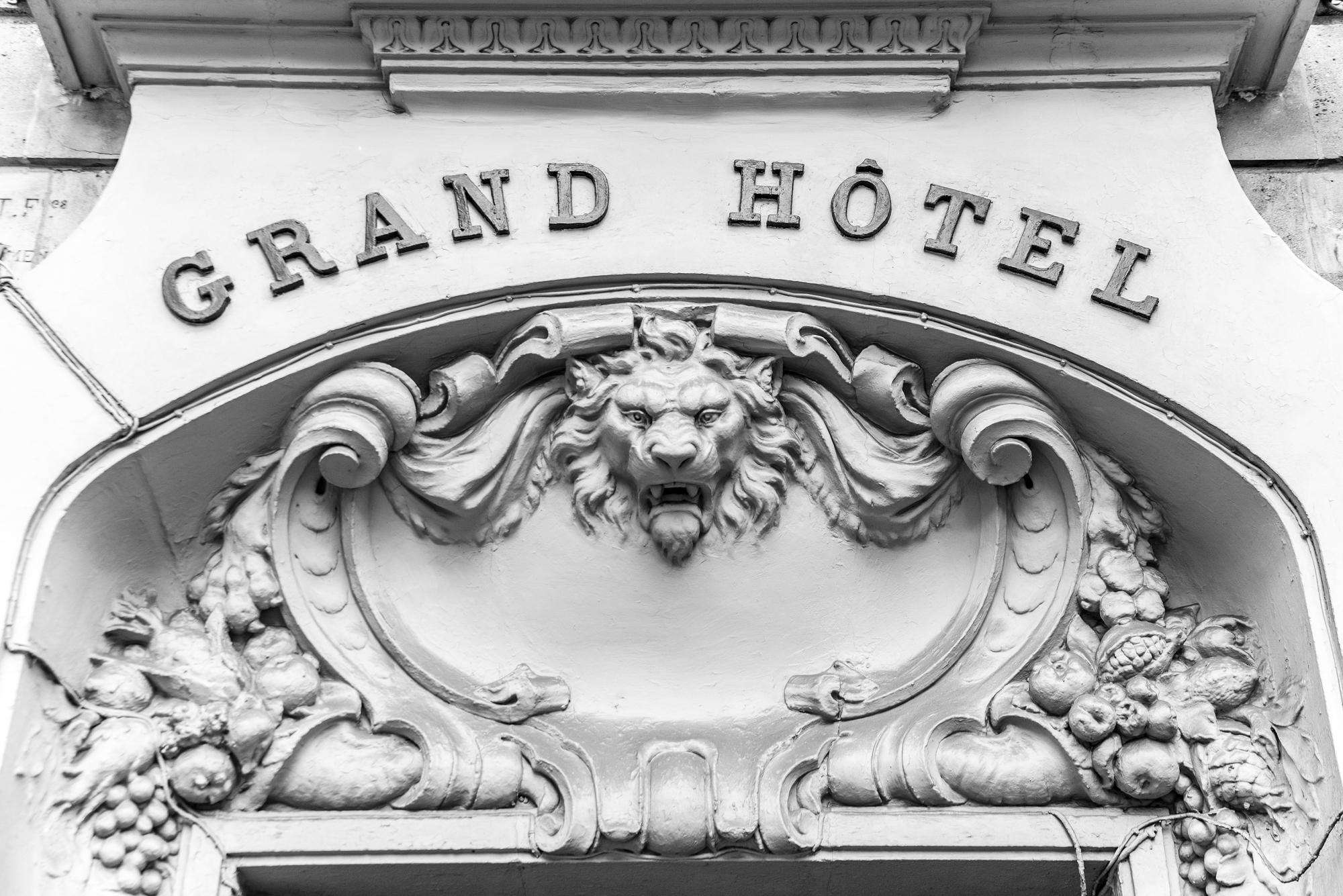 Grand Hotel Clichy Paris Exteriör bild